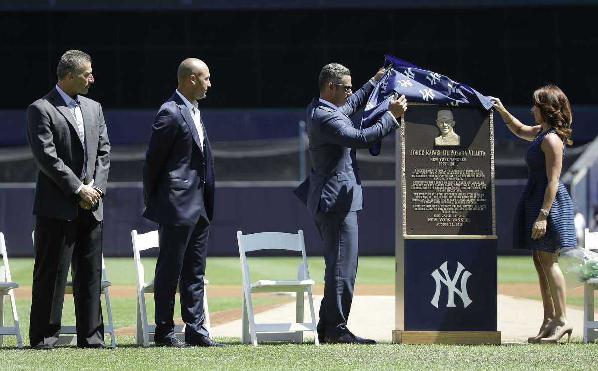 Yankees retire Jorge Posada's No. 20 in Monument Park