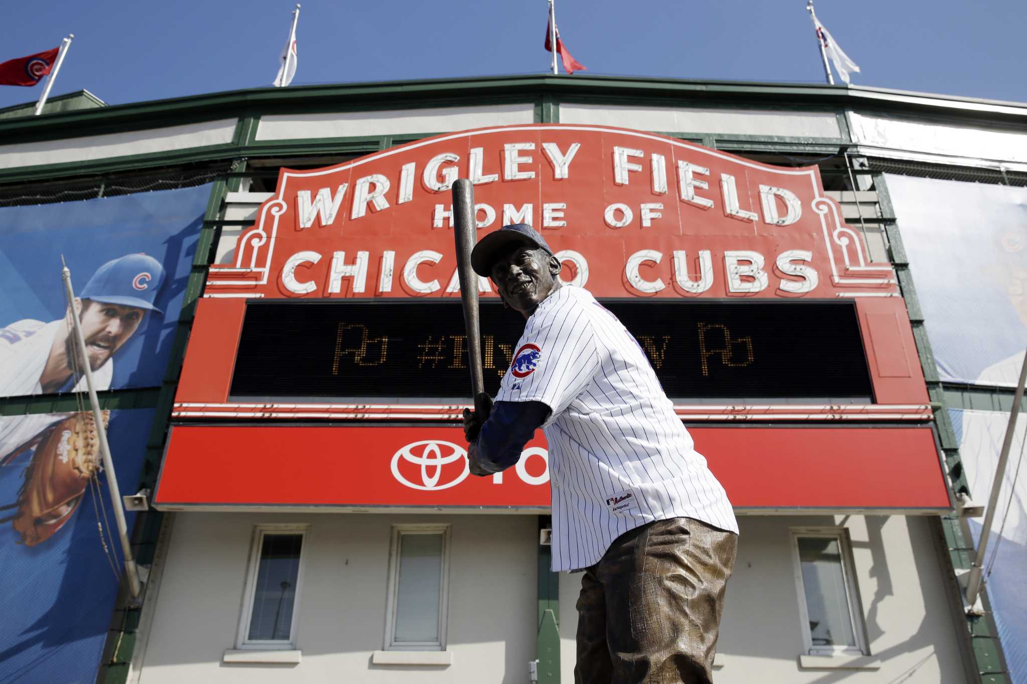 World Series spotlight shifts to Chicago and Wrigley Field