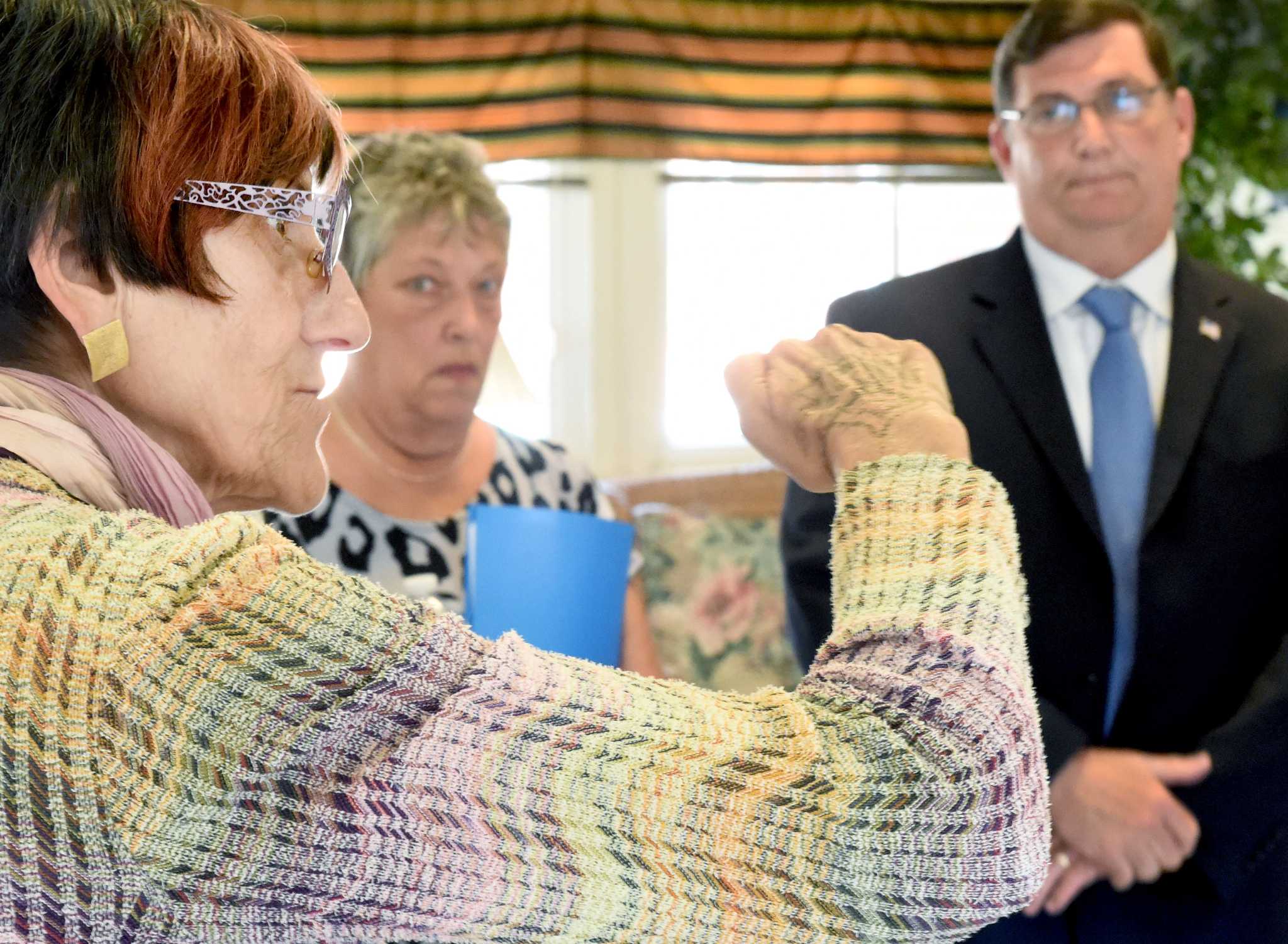 DeLauro, O’Brien meet with West Haven Housing Authority tenants on repairs