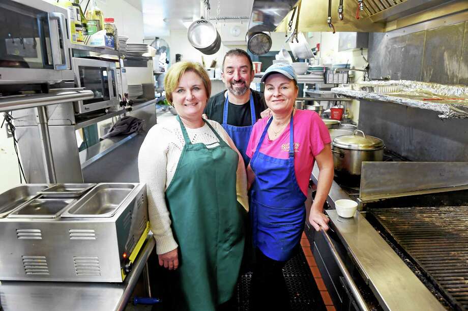 Owners Of Milford S Rainbow Gardens Restaurant Compete On Tv Show