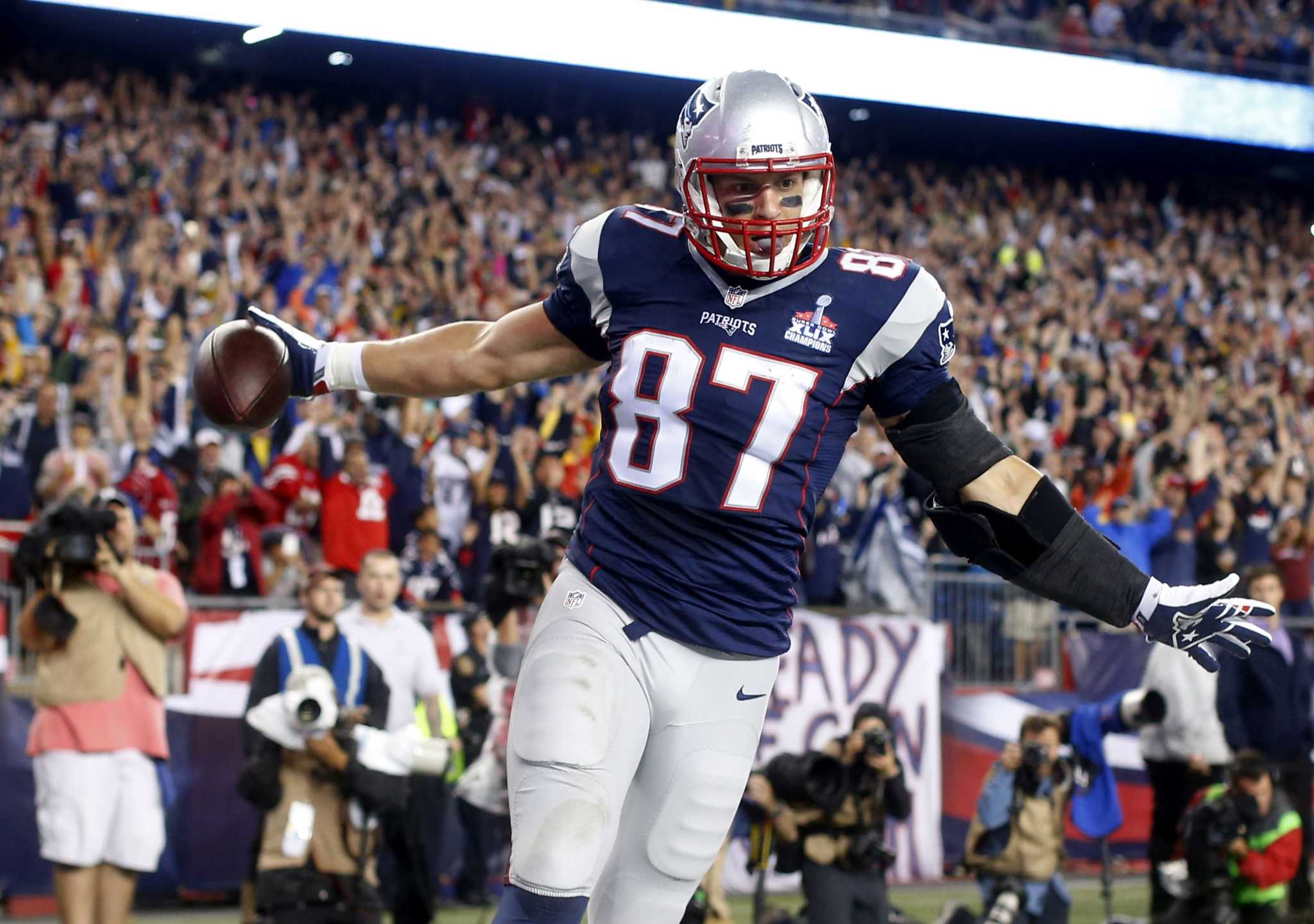 NFL: Same old Brady, Gronk in NFL opener, as Pats down Steetlers, 28-21; –  troyrecord