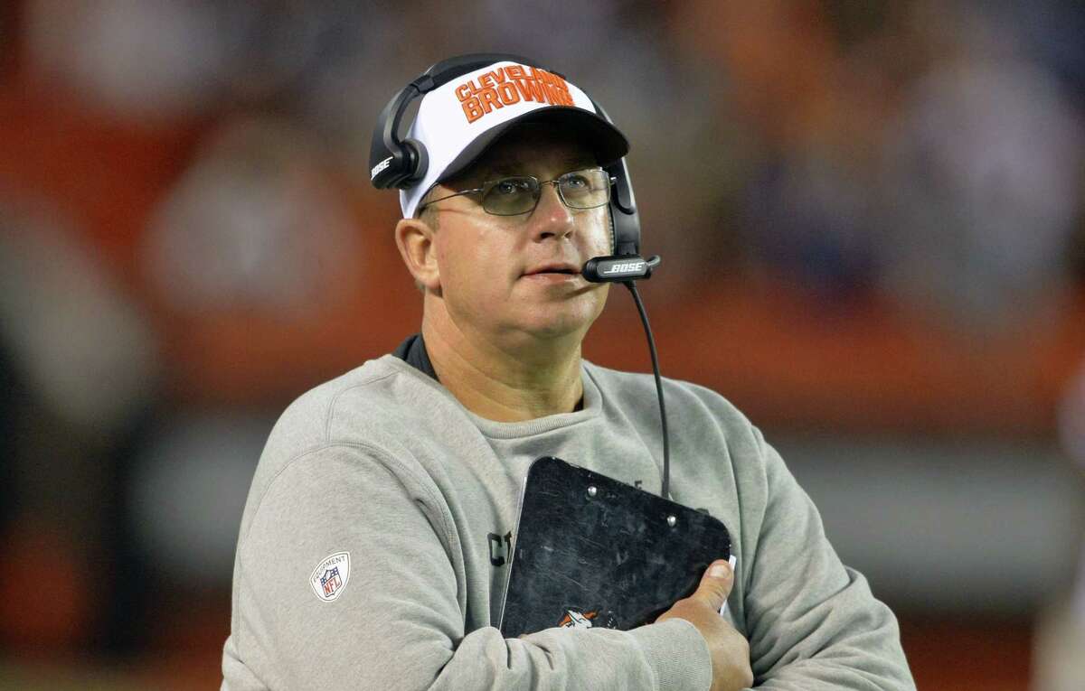 The Cleveland Browns suspended offensive line coach Andy Moeller indefinitely.