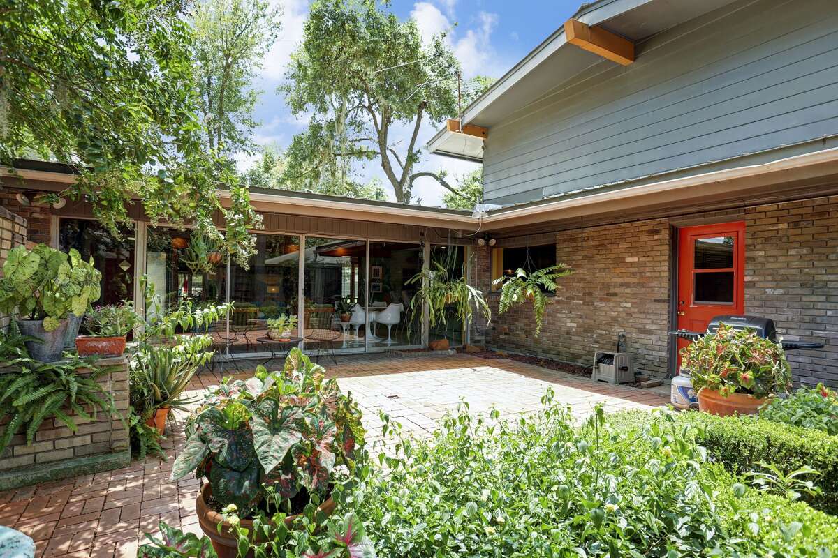 Glenbrook Valley 'time capsule' to hit market