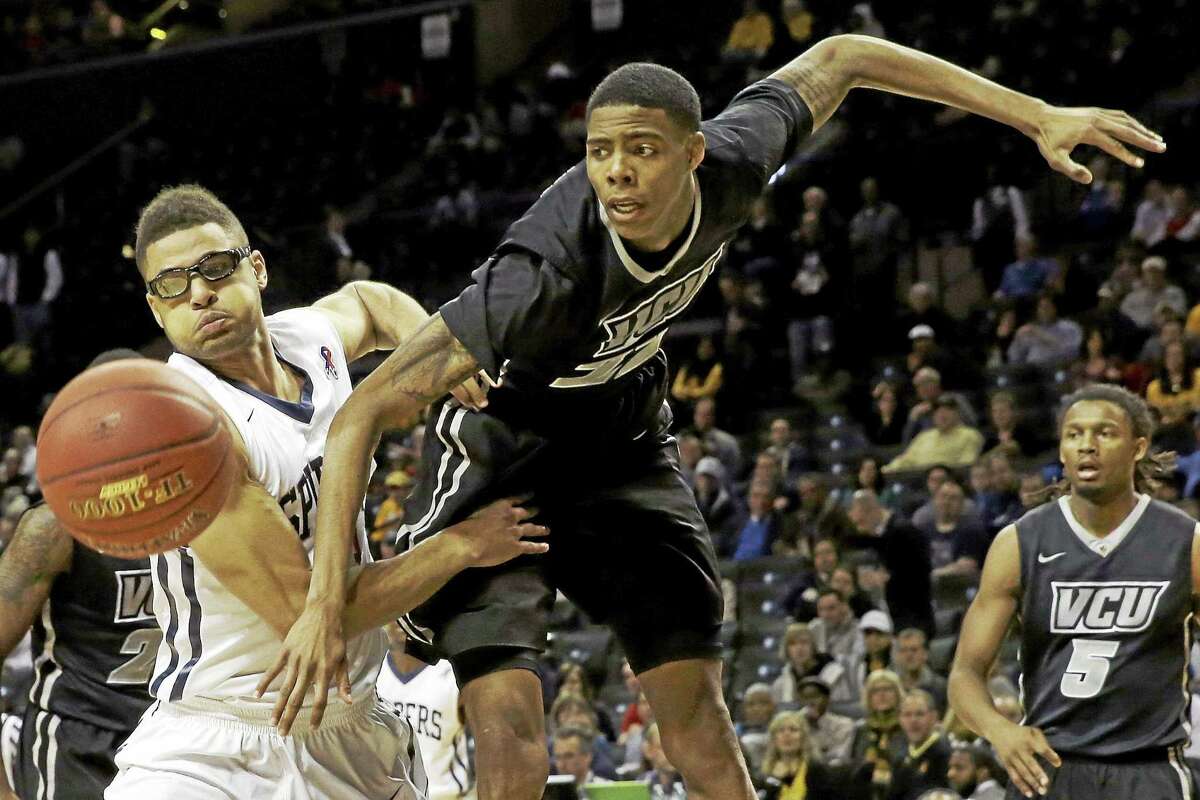 VCU freshman forward Terry Larrier, right, is transferring to UConn.
