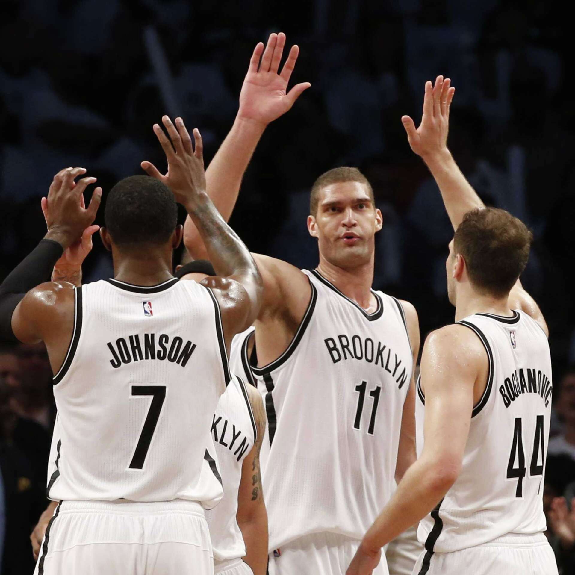 Deron Williams scores 35 as Nets even series with Hawks, image size:1920x1920