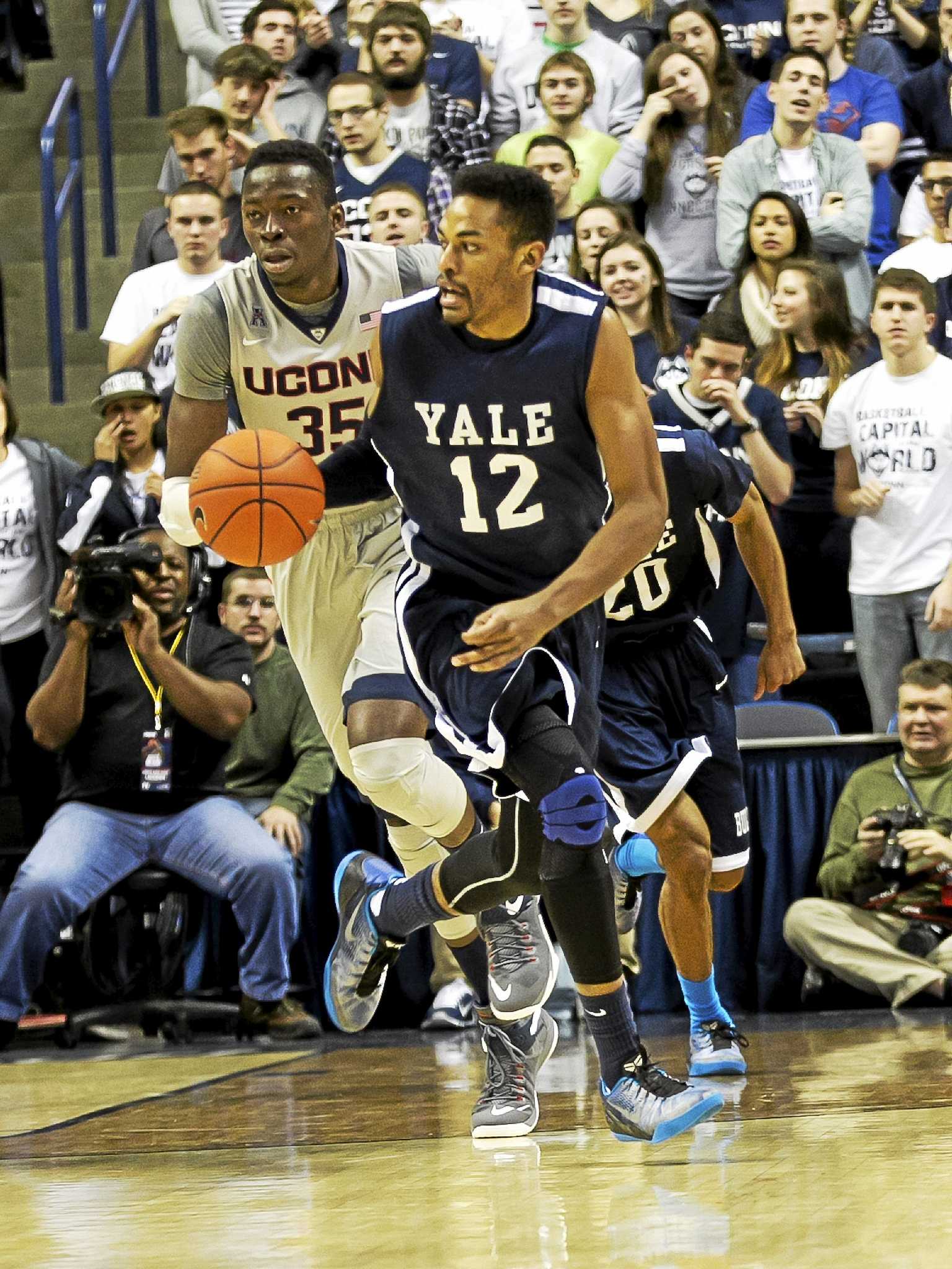 Yale senior Armani Cotton's clinics teach smart basketball