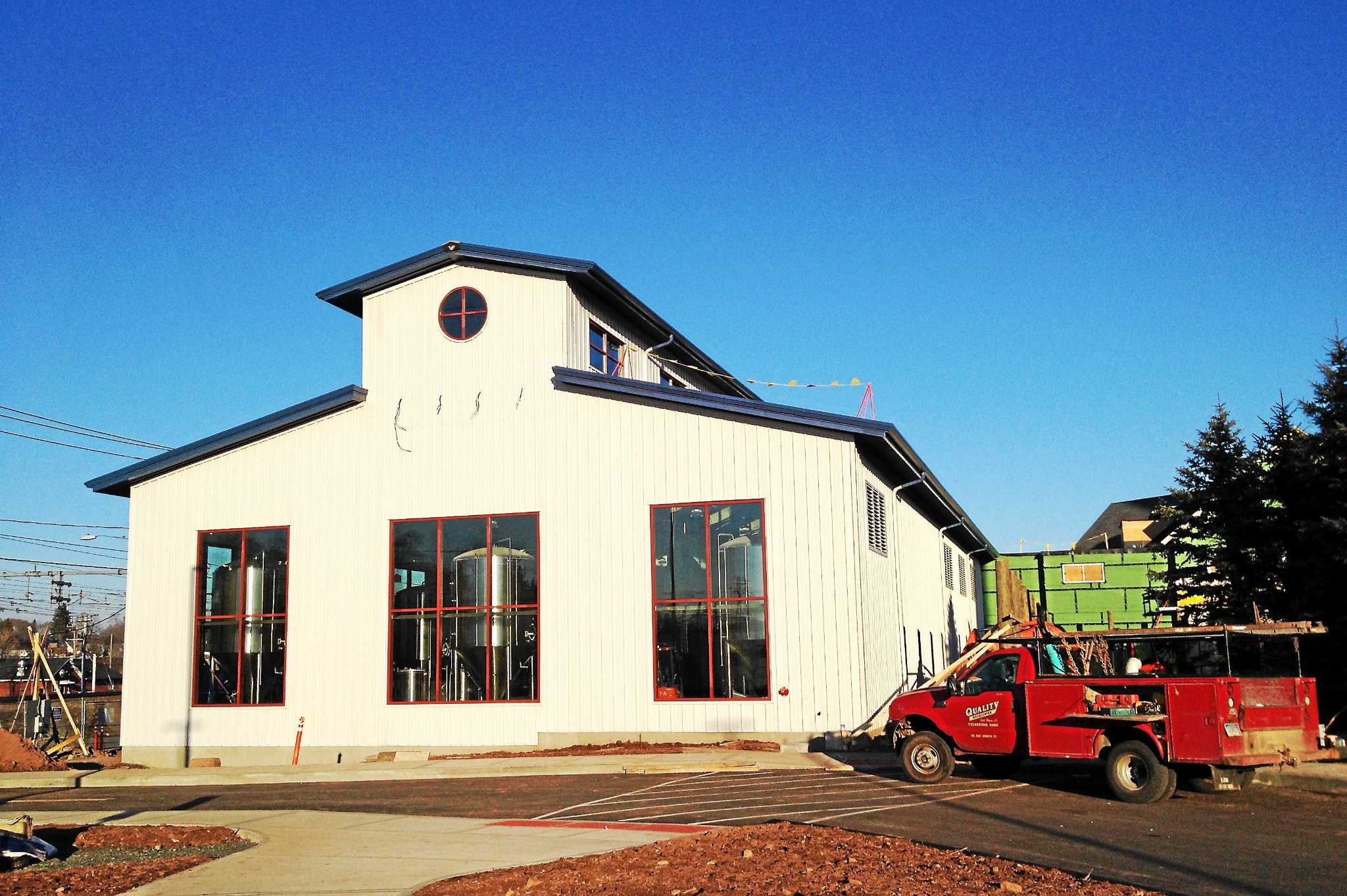 Branford zoning board allows Stony Creek Brewery to keep food trucks