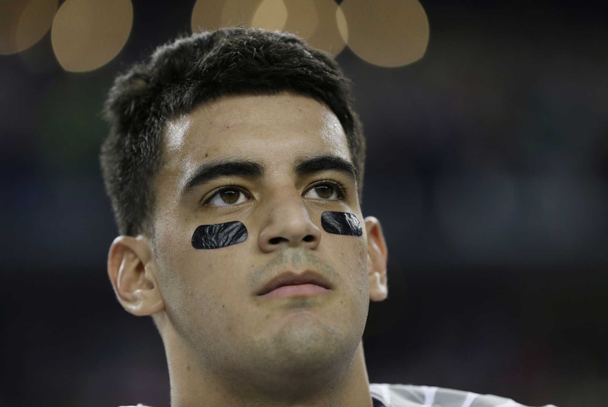 Oregon quarterback, Heisman Trophy winner Marcus Mariota turning pro
