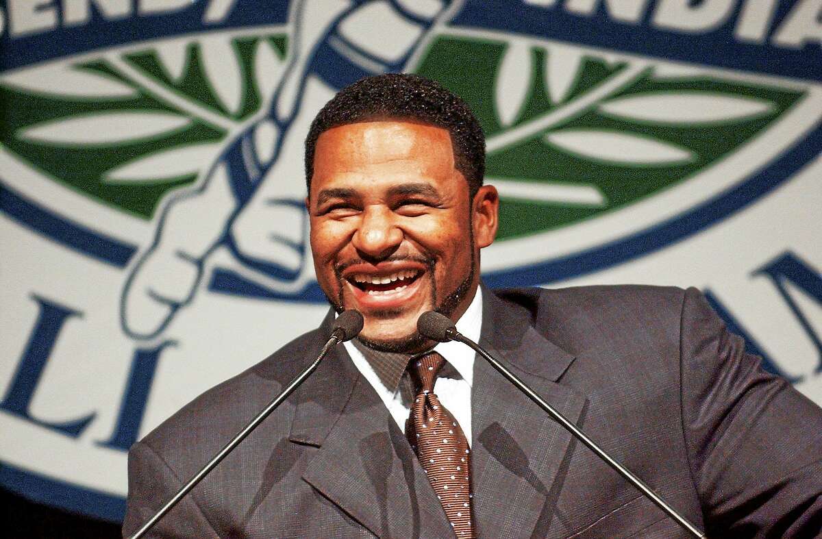 Jerome Bettis is the Walter Camp Football Foundation Man of the Year.