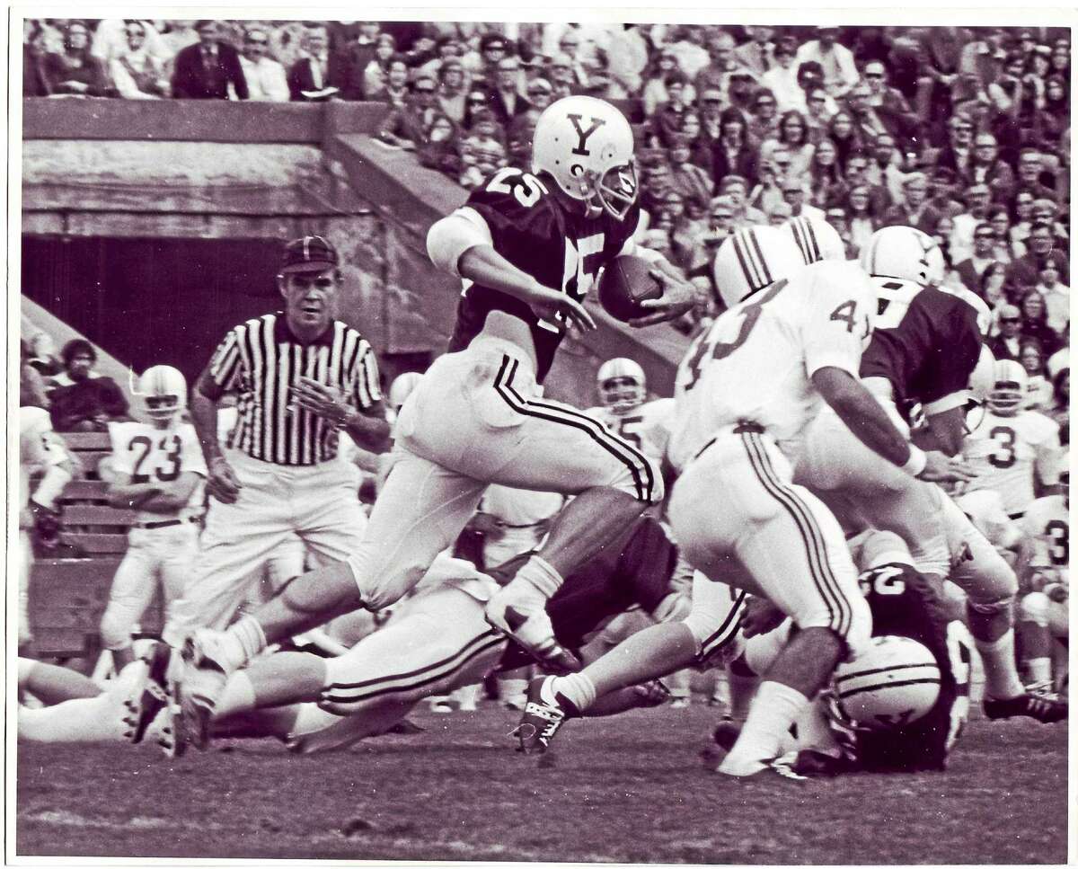 Former Yale running back Dick Jauron will be inducted into the College Football Hall of Fame.