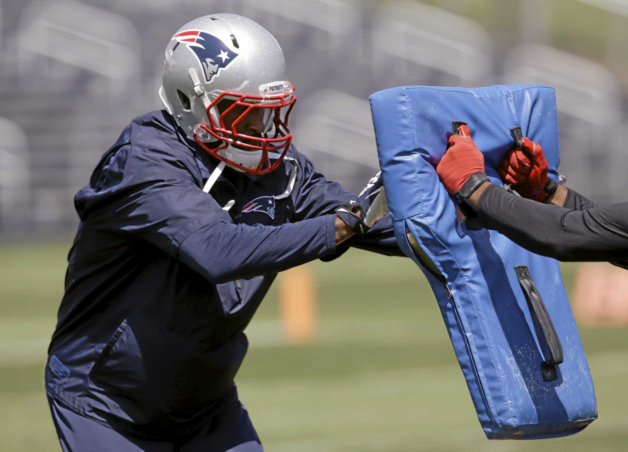 Patriots notes: Tom Brady says Darrelle Revis 'just a great player'