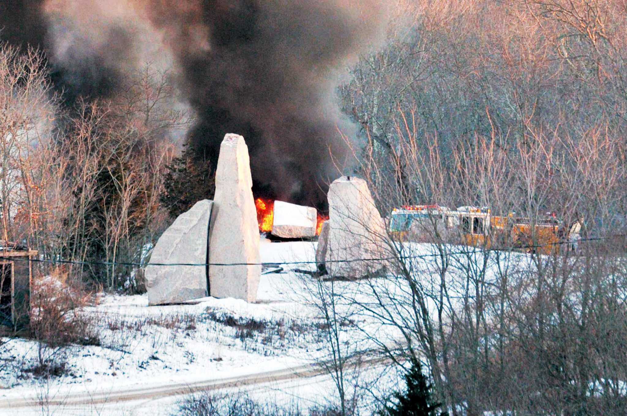 Hundreds evacuated during Branford quarry fire