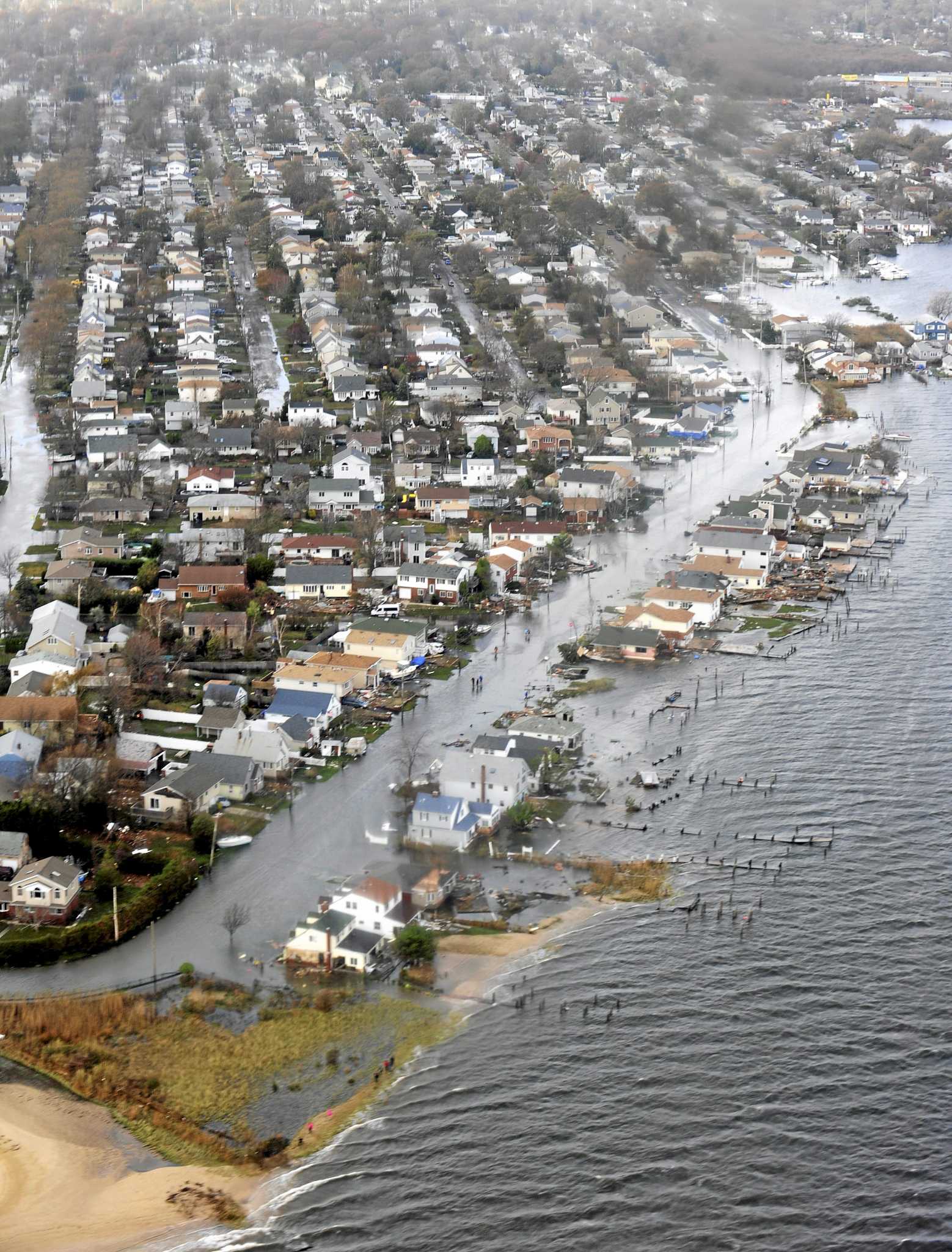 Connecticut shore homeowners face big flood insurance Connecticut shore homeowners face big flood insurance