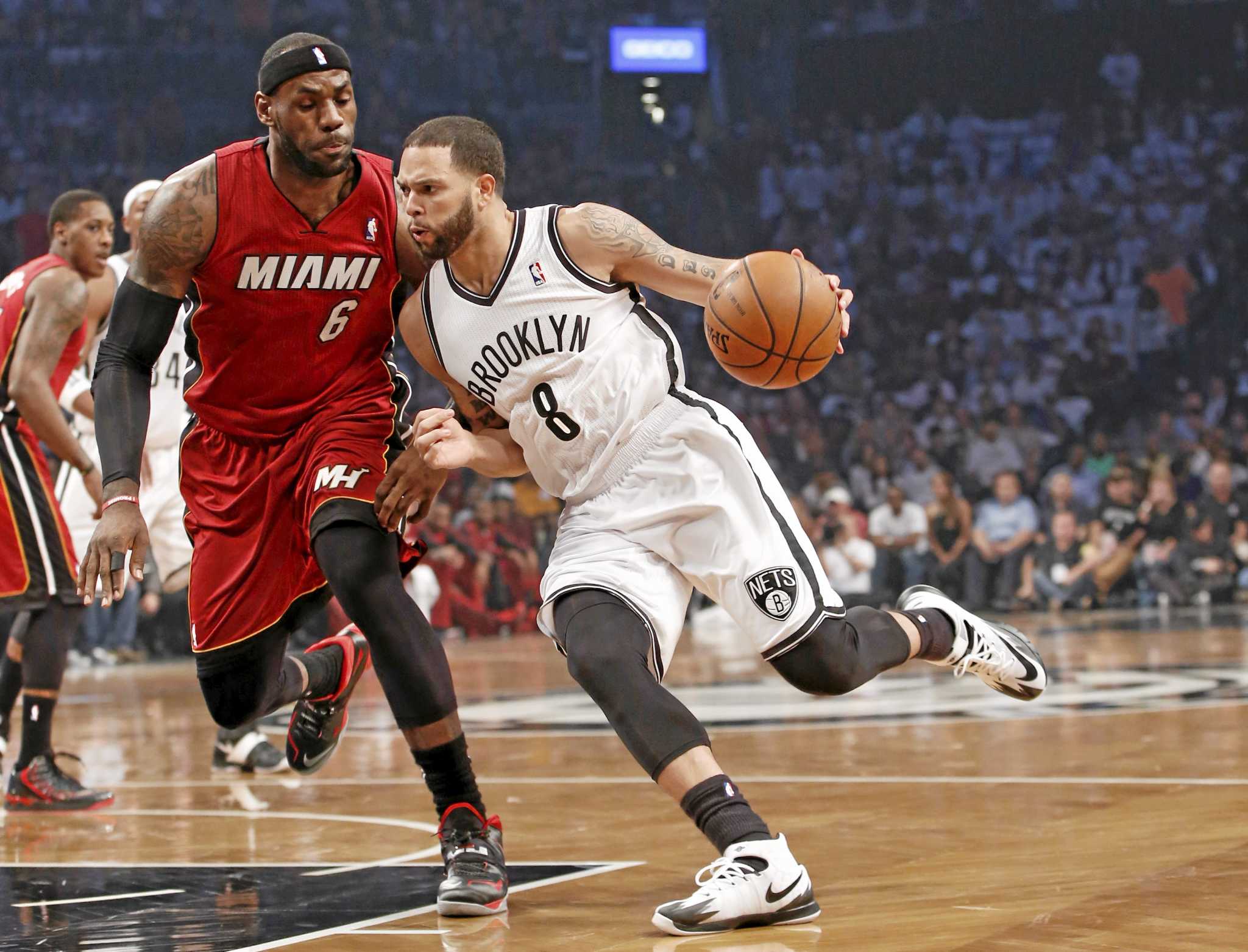 Nets PG Deron Williams to have surgery on both ankles, image size:2048x1563
