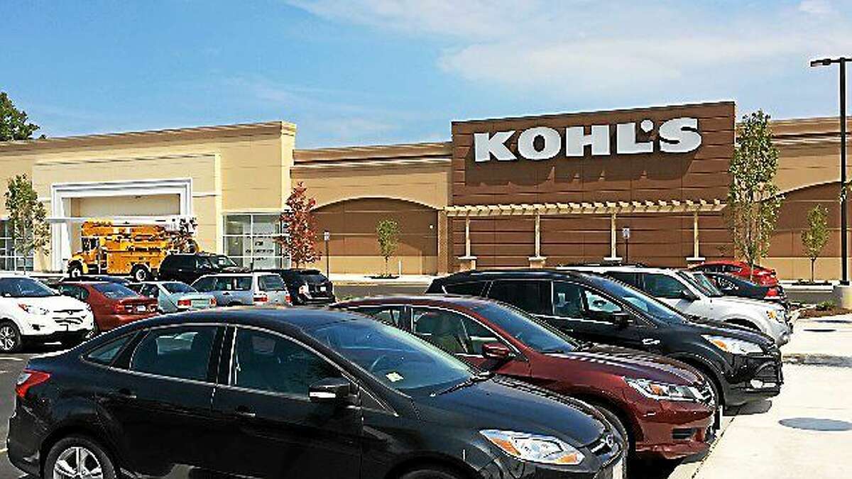 LUTHER TURMELLE — NEW HAVEN REGISTER The new Kohl’s department store in Old Saybrook.