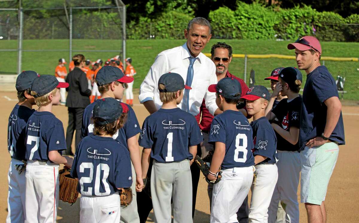 Obama visits Baseball HOF