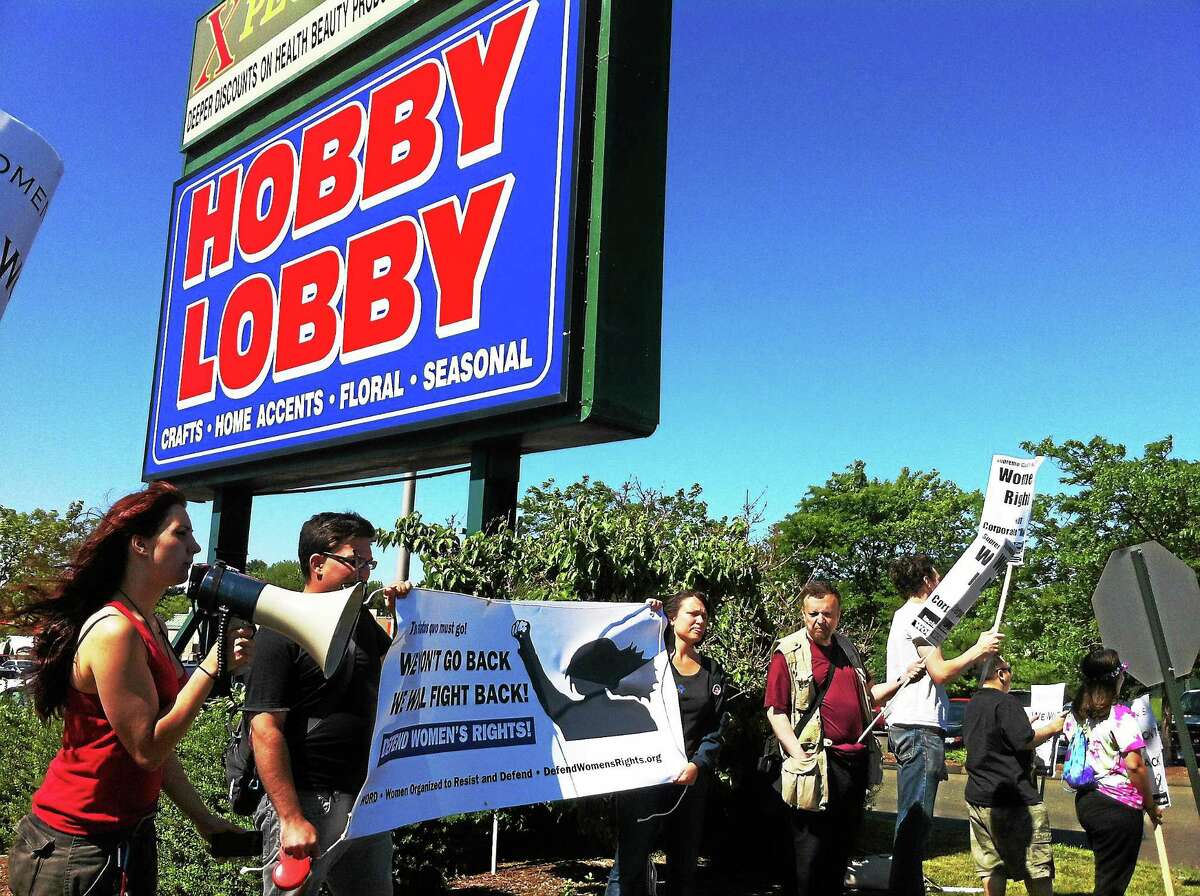 Protesters rally against Hobby Lobby decision at Connecticut store