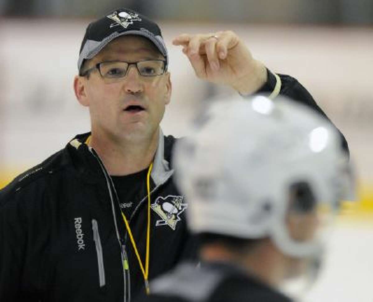 Pittsburgh Penguins coach Dan Bylsma will lead the U.S. hockey team in Sochi.