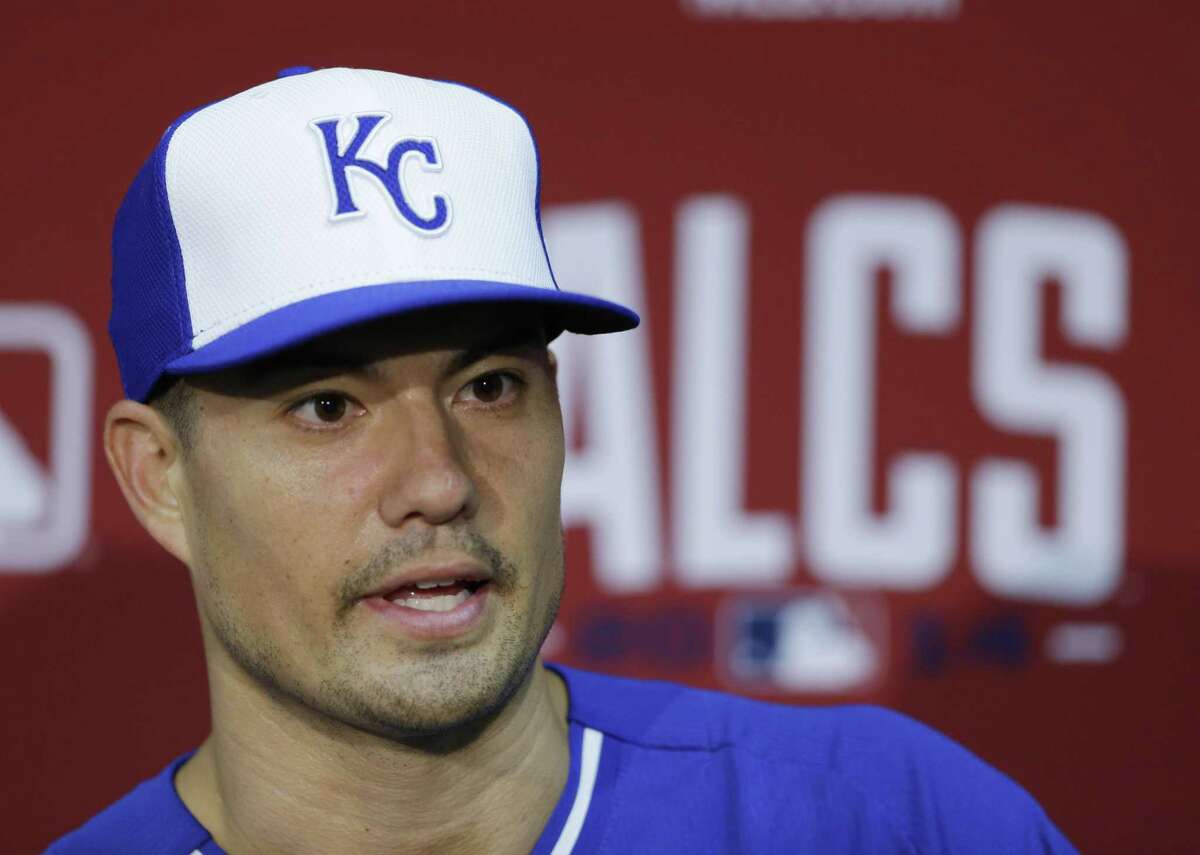 Kansas City Royals starting pitcher Jeremy Guthrie apologized on Twitter to the Orioles for wearing a T-shirt to his postgame press conference on Tuesday night that read, “These O’s Ain’t Royal.”