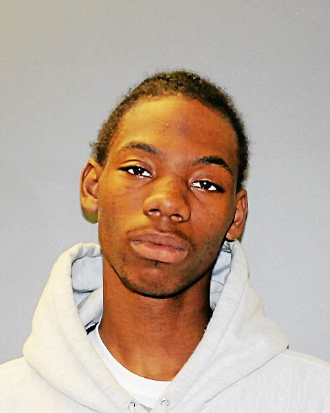 New Haven man arrested on burglary, larceny charges for role in Hamden ...