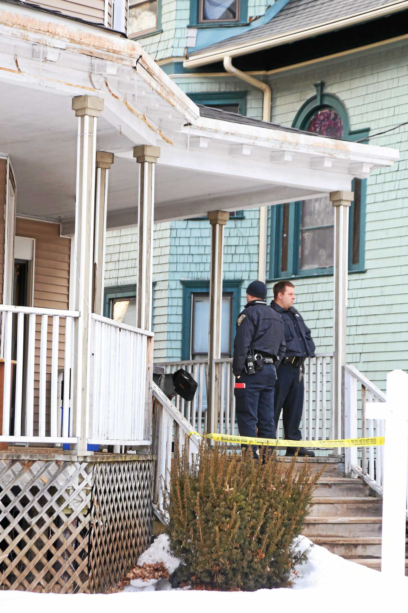 Man stabbed on Sherman Avenue in New Haven