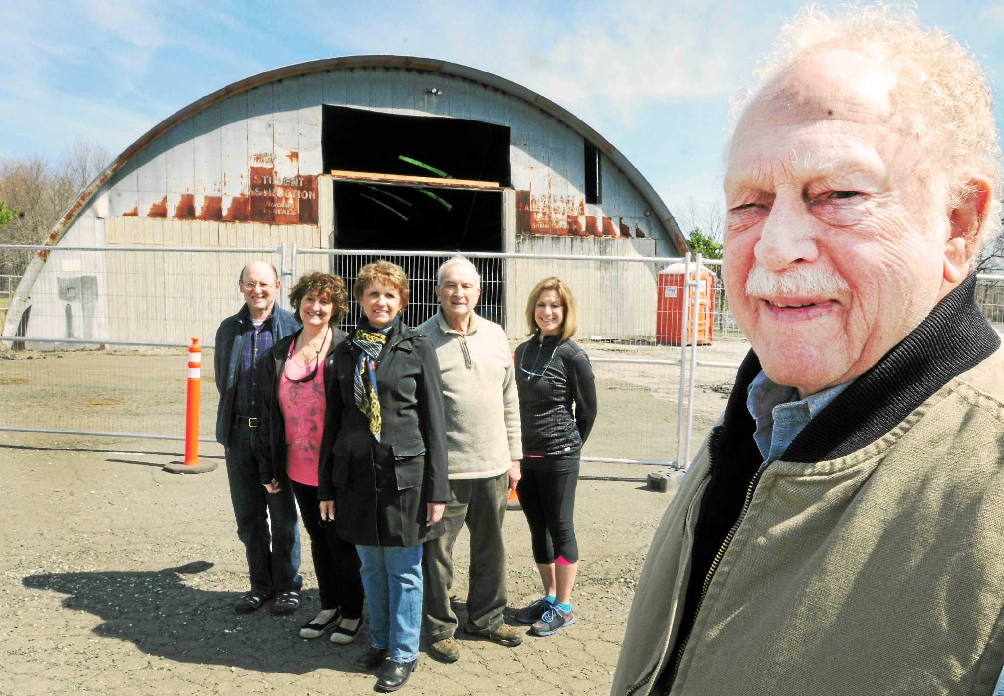 Bethany Airport soon to community center