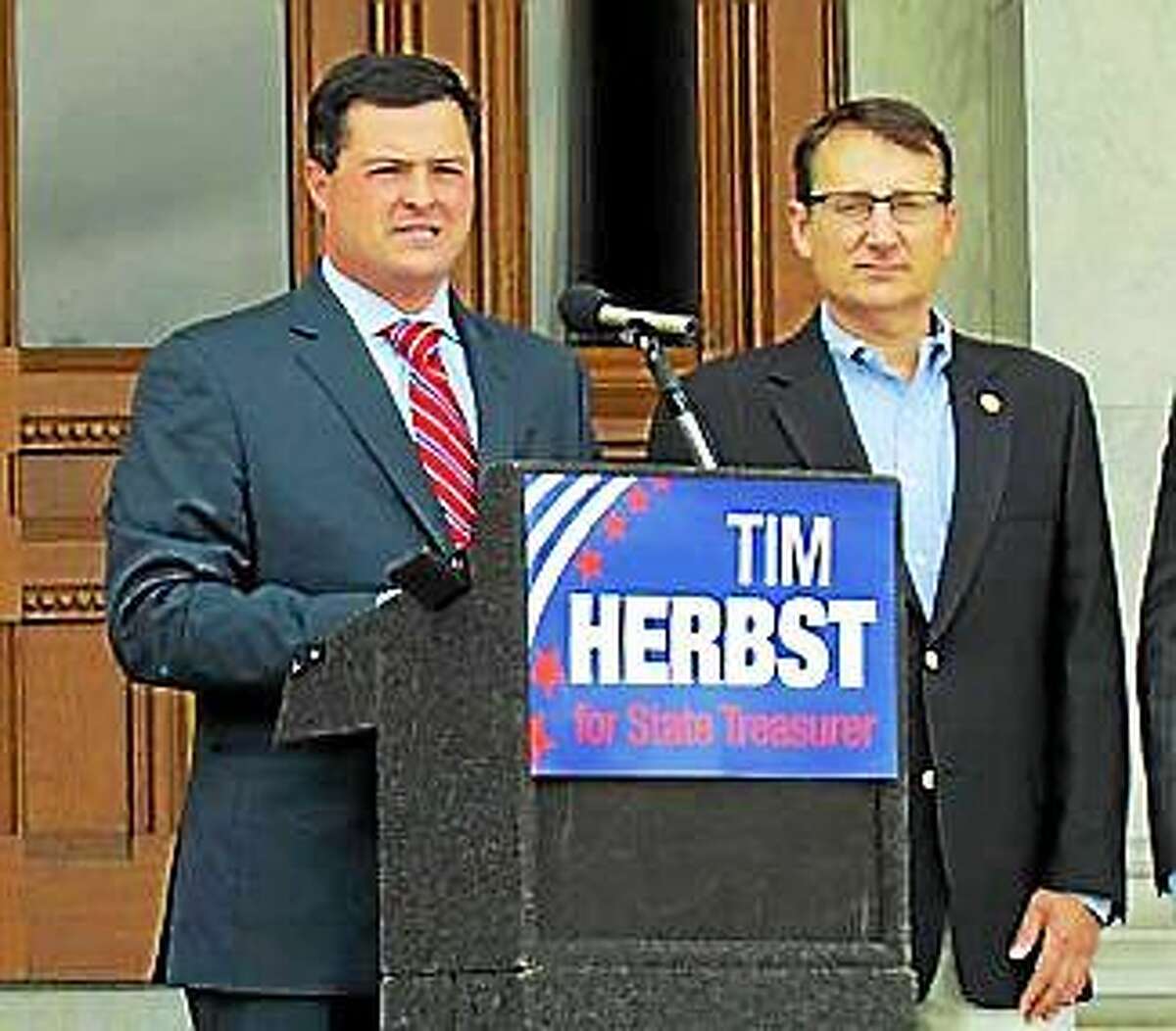 Tim Herbst and GOP Chairman Jerry Labriola Jr. (Kristi Allen/CTNewsJunkie file photo)