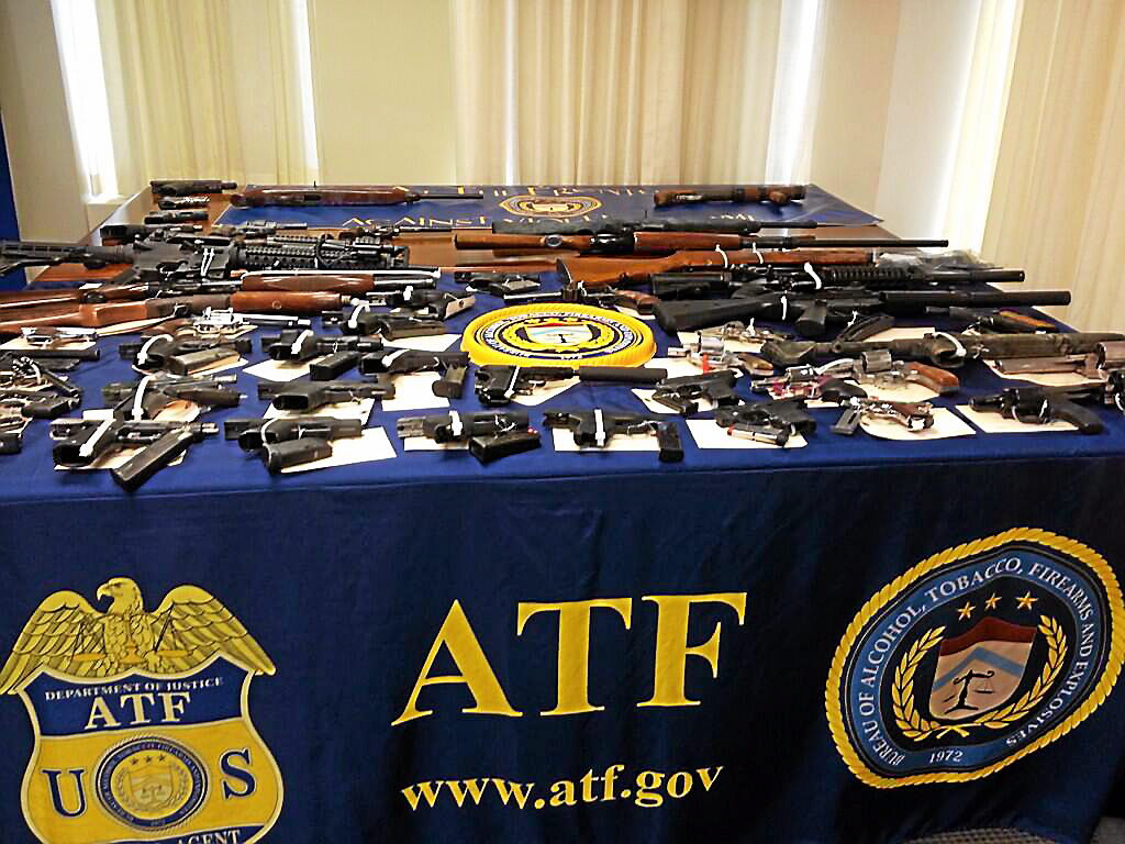 Connecticut man pleads guilty to possession of firearm by felon