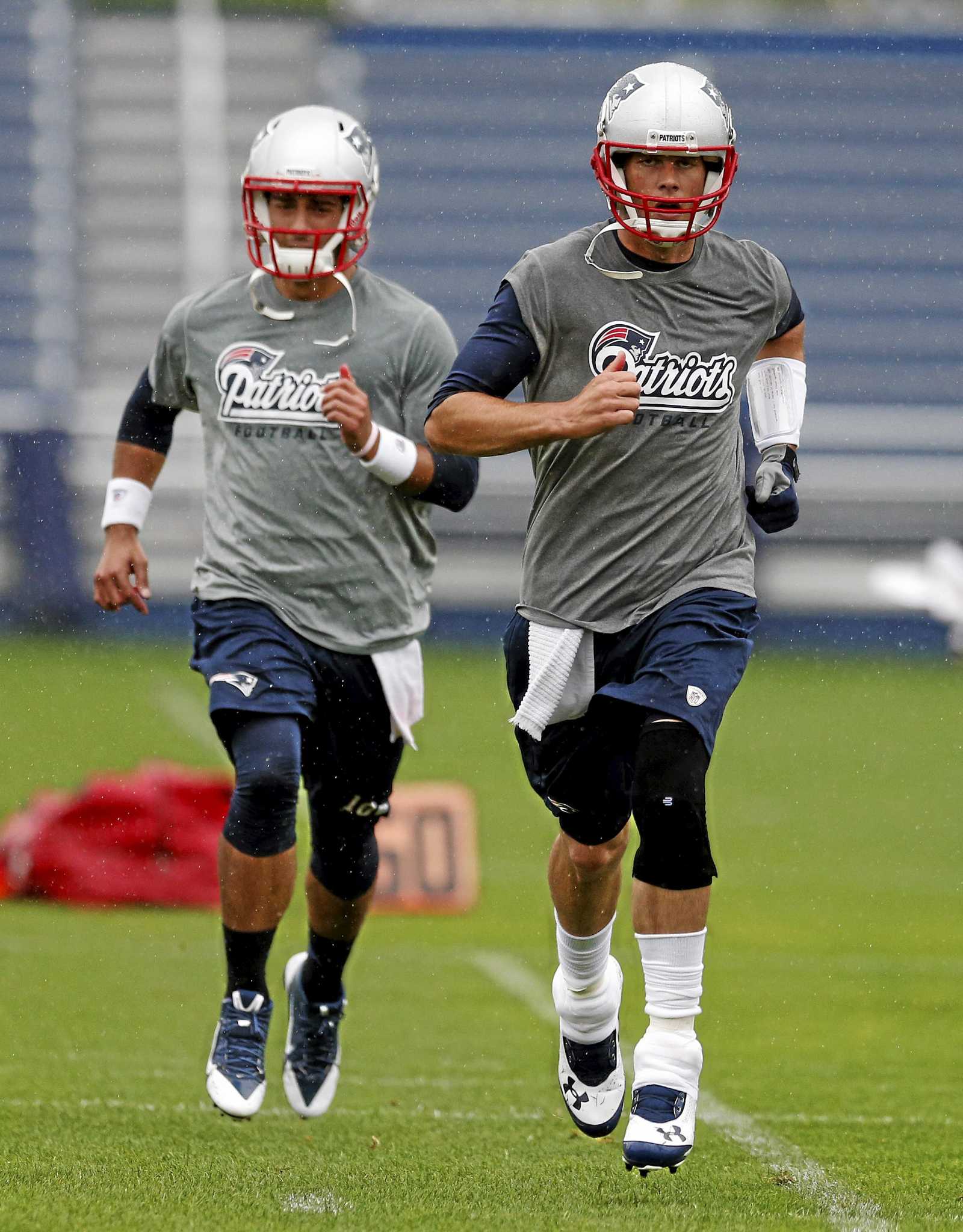 Tom Brady's Rob Gronkowski impression deserves an award