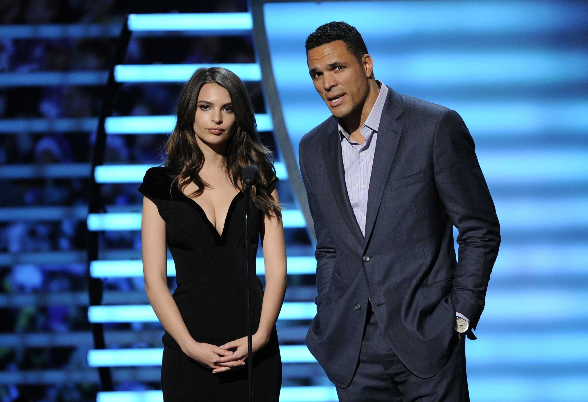 Tony Gonzalez joins The NFL Today on CBS