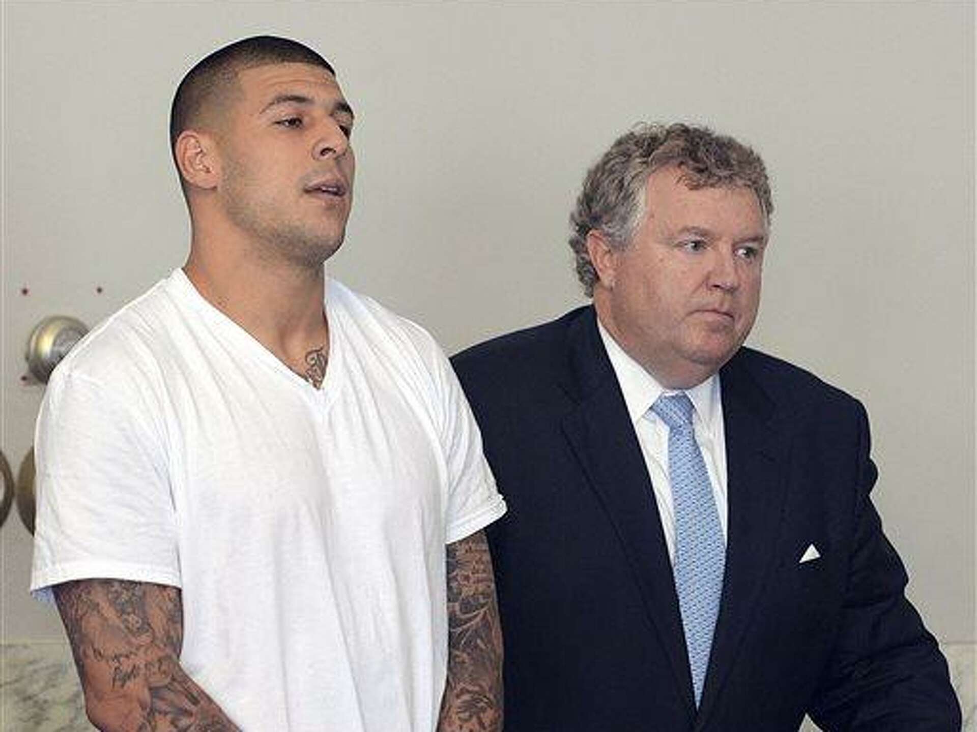 did aaron hernandez smoke cigarettes Hernandez: Former Patriots Star Accused of Murder Aaron Hernandez mourned at invitation-only