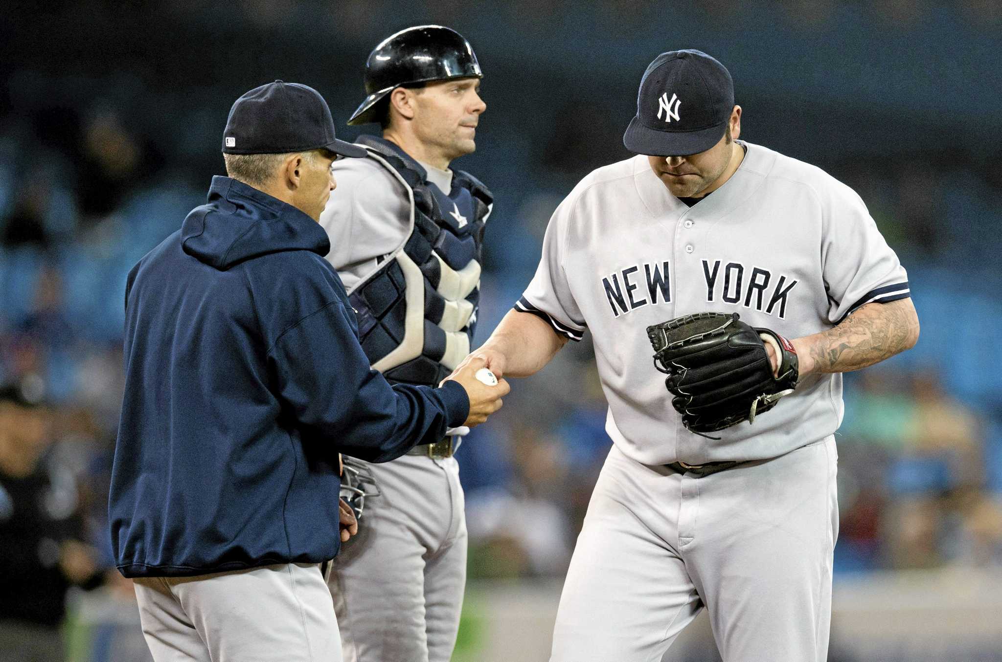 Vernon Wells to throw ceremonial first pitch prior to Blue Jays' Game 5