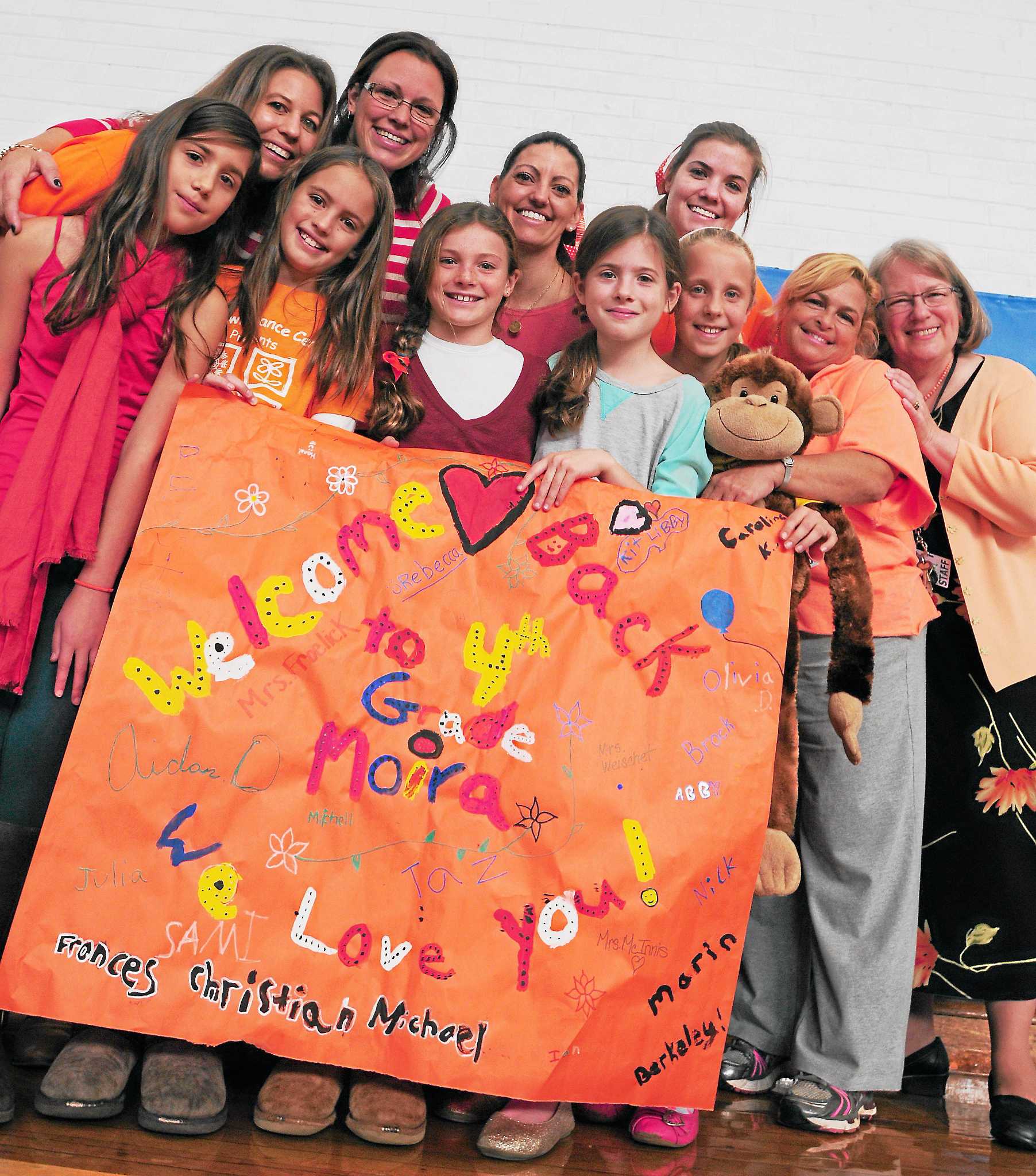 Fourth-graders honor peer undergoing bone marrow transplant