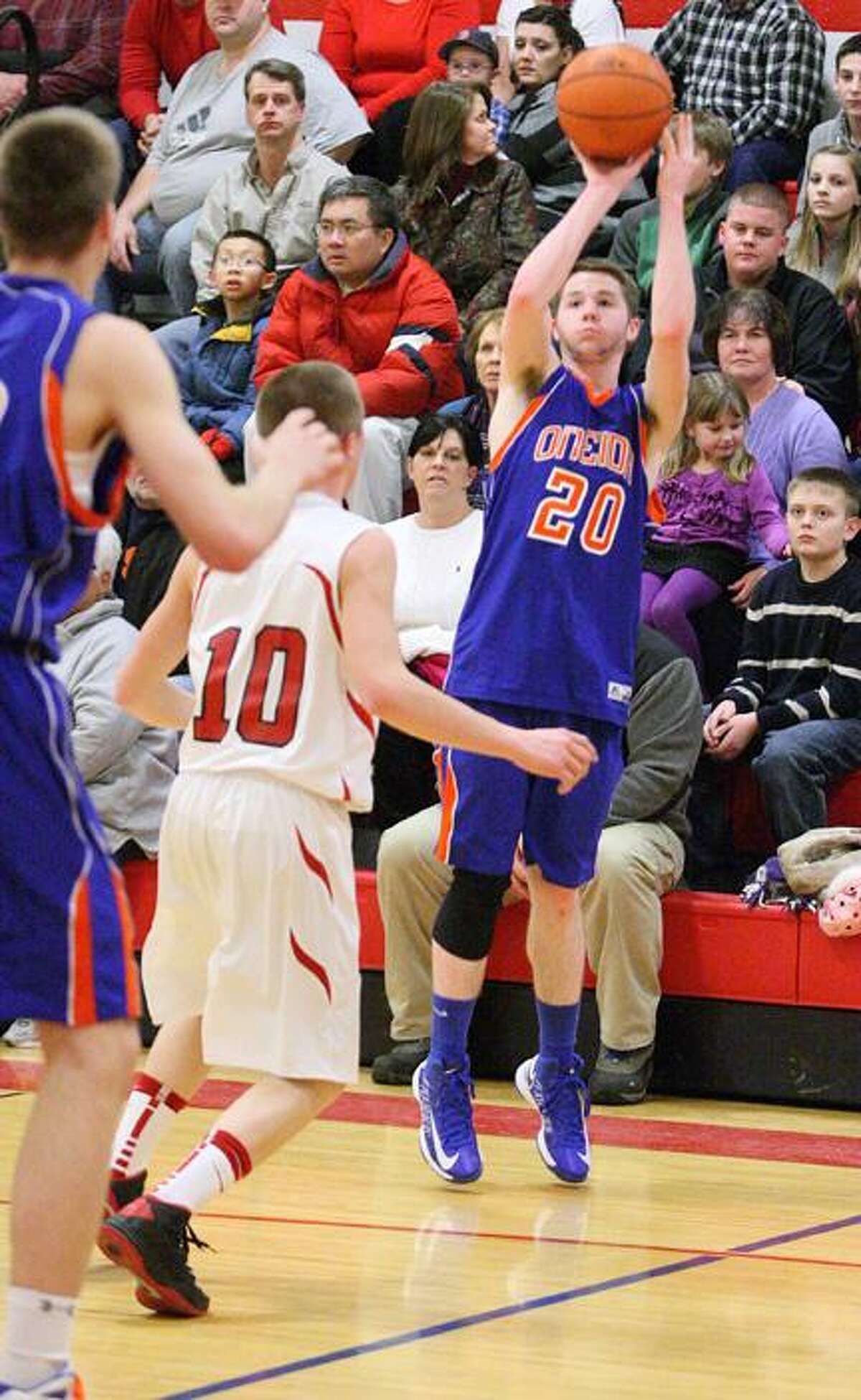 JOHN HAEGER @OneidaPhoto on Twitter/ONEIDA DAILY DISPATCHOneida's Lucas Durant puts up a shot against VVS. Durant was named to the All TVL Second Team.