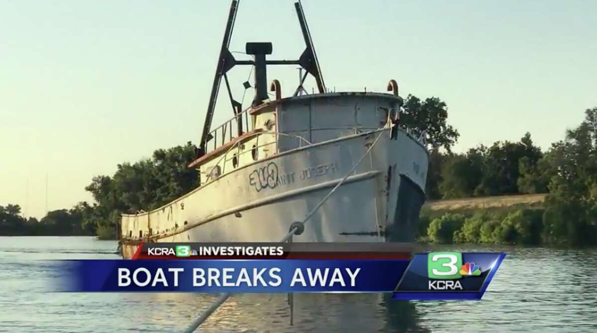 Abandoned ship breaks loose, barrels down Sacramento River