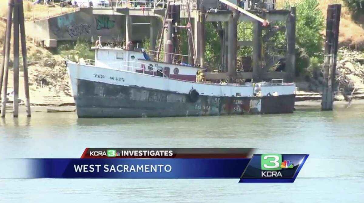 Abandoned ship breaks loose, barrels down Sacramento River