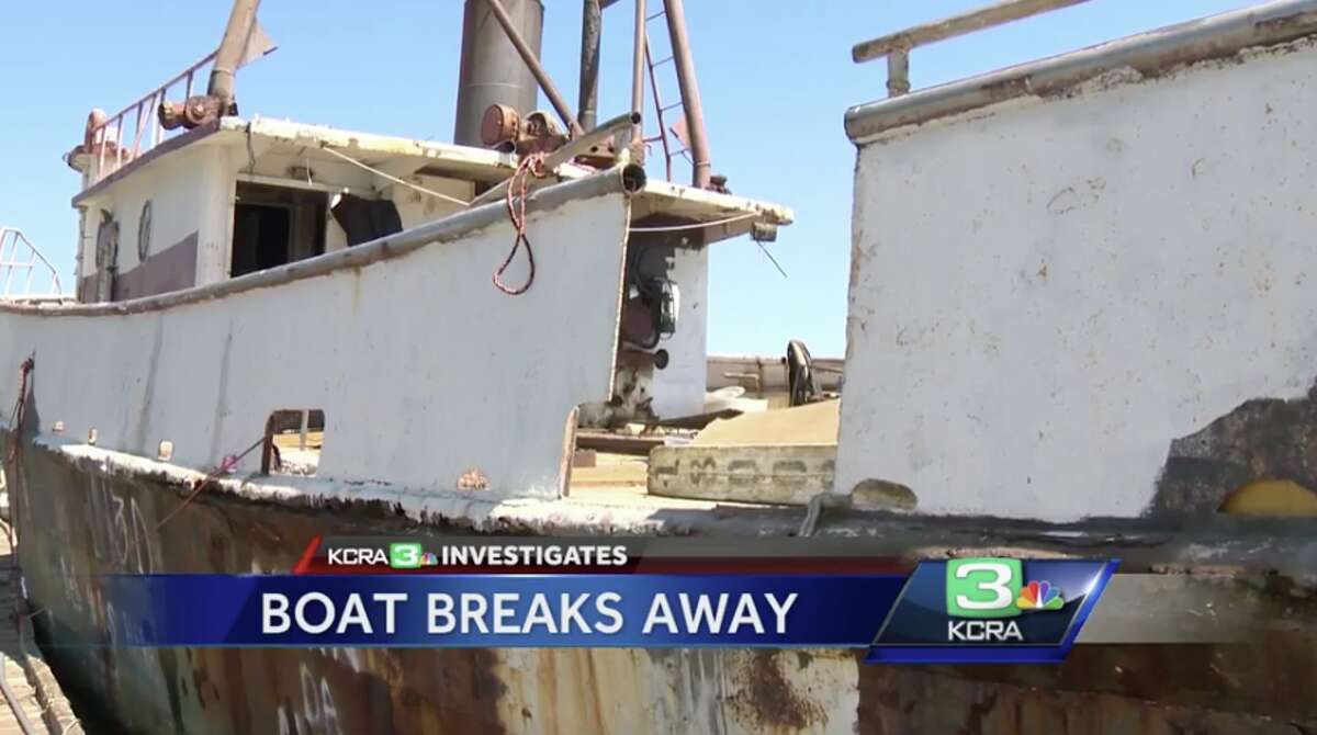 Abandoned ship breaks loose, barrels down Sacramento River