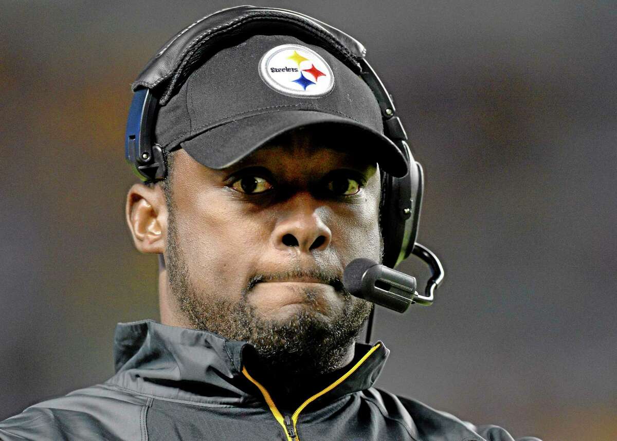 Coach Mike Tomlin and the Steelers will look to pick up their first win this season Sunday against the Jets.