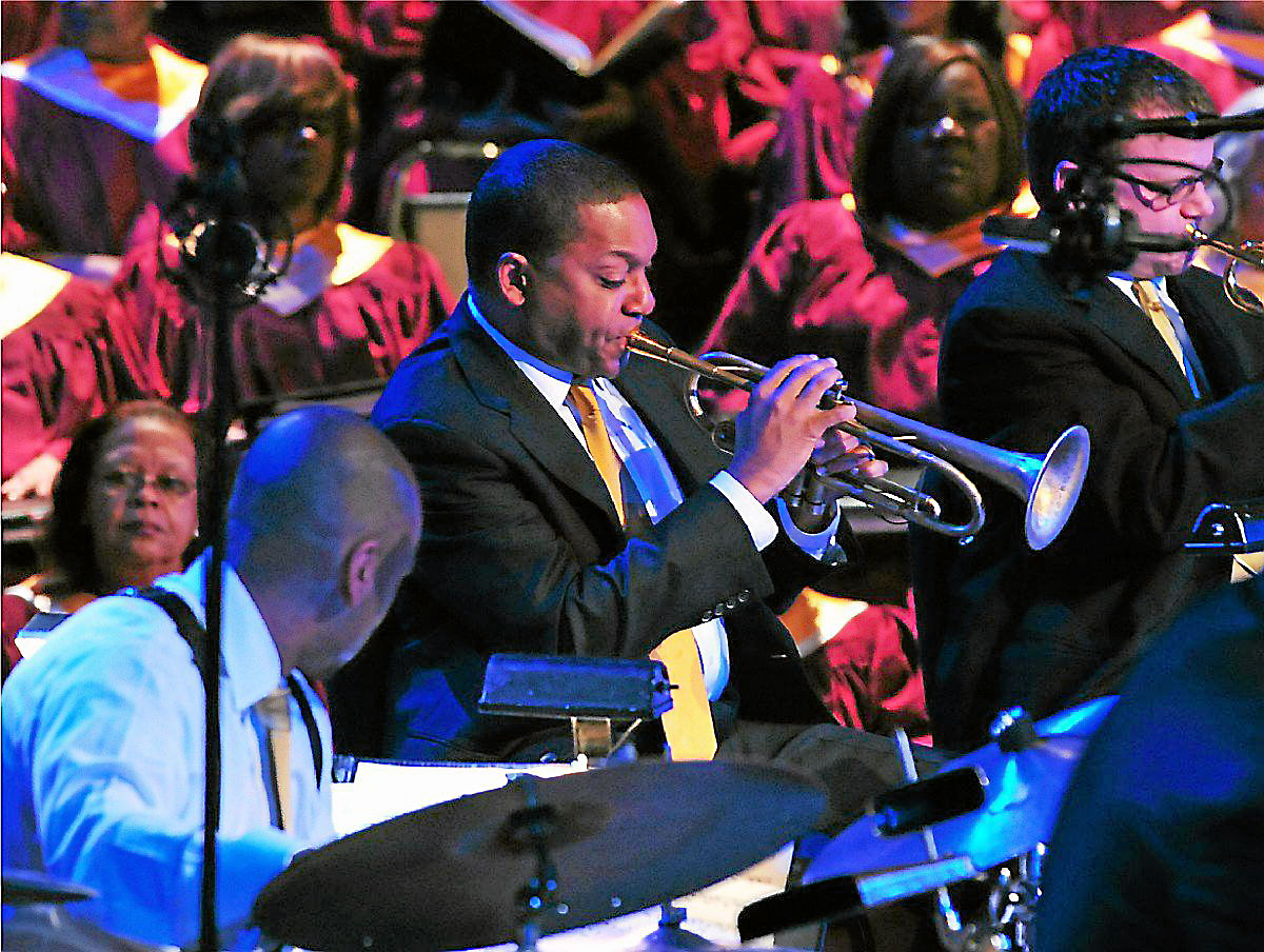 Wynton Marsalis and the Jazz at Lincoln Center Orchestra play Woolsey ...