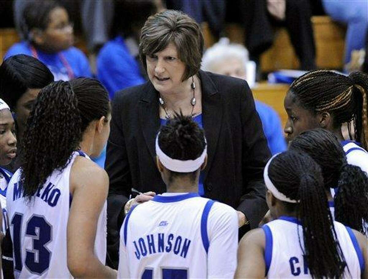 WOMEN'S HOOPS: Connecticut Sun hire Anne Donovan as next coach