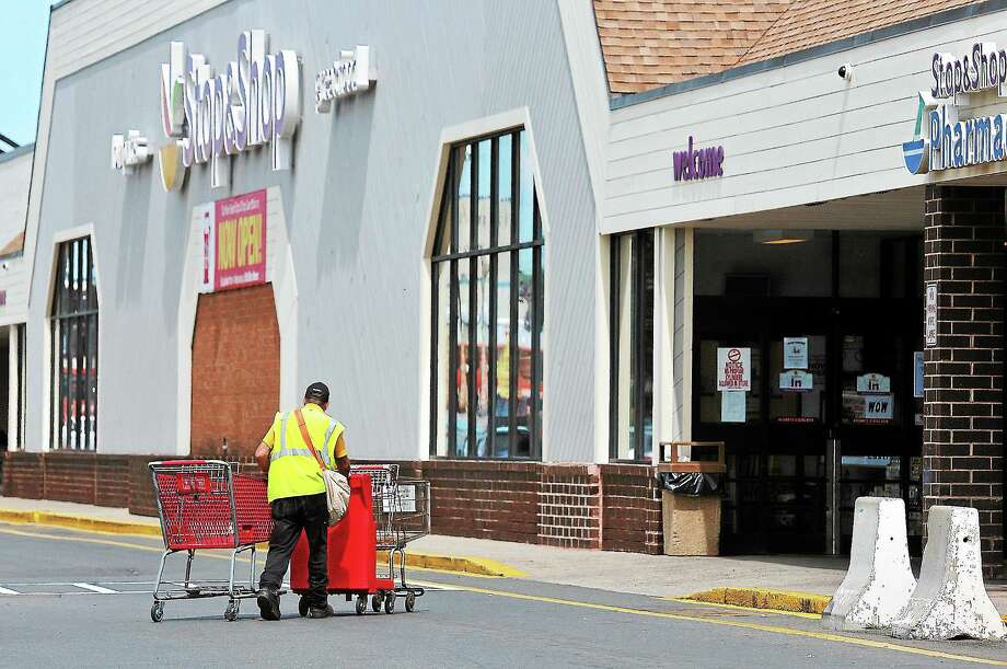 stop shop plans to close store in hamden new haven register stop shop plans to close store in