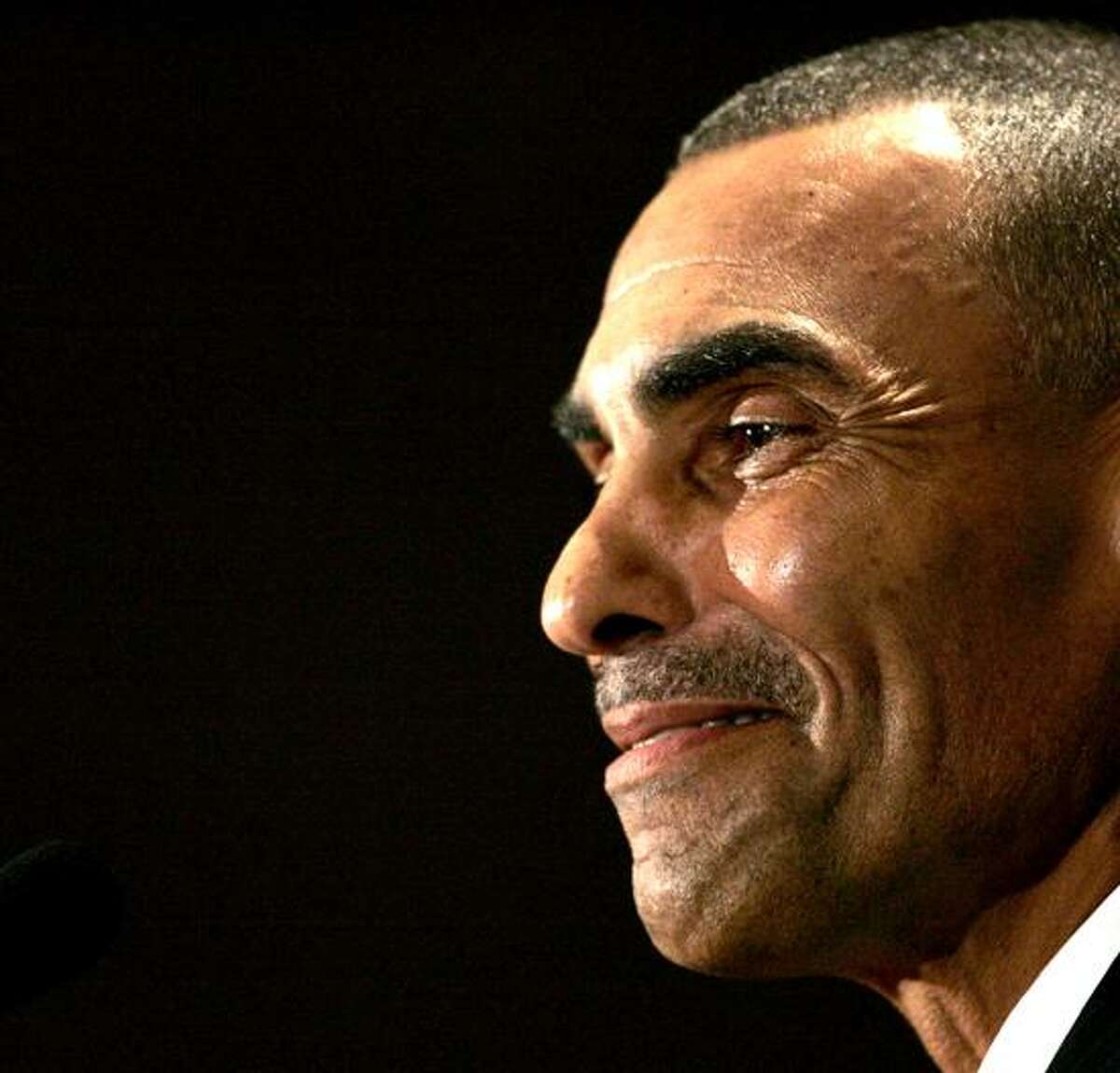Herm Edwards is the Walter Camp Football Foundation Man of the Year. (AP file photo/Charlie Riedel)