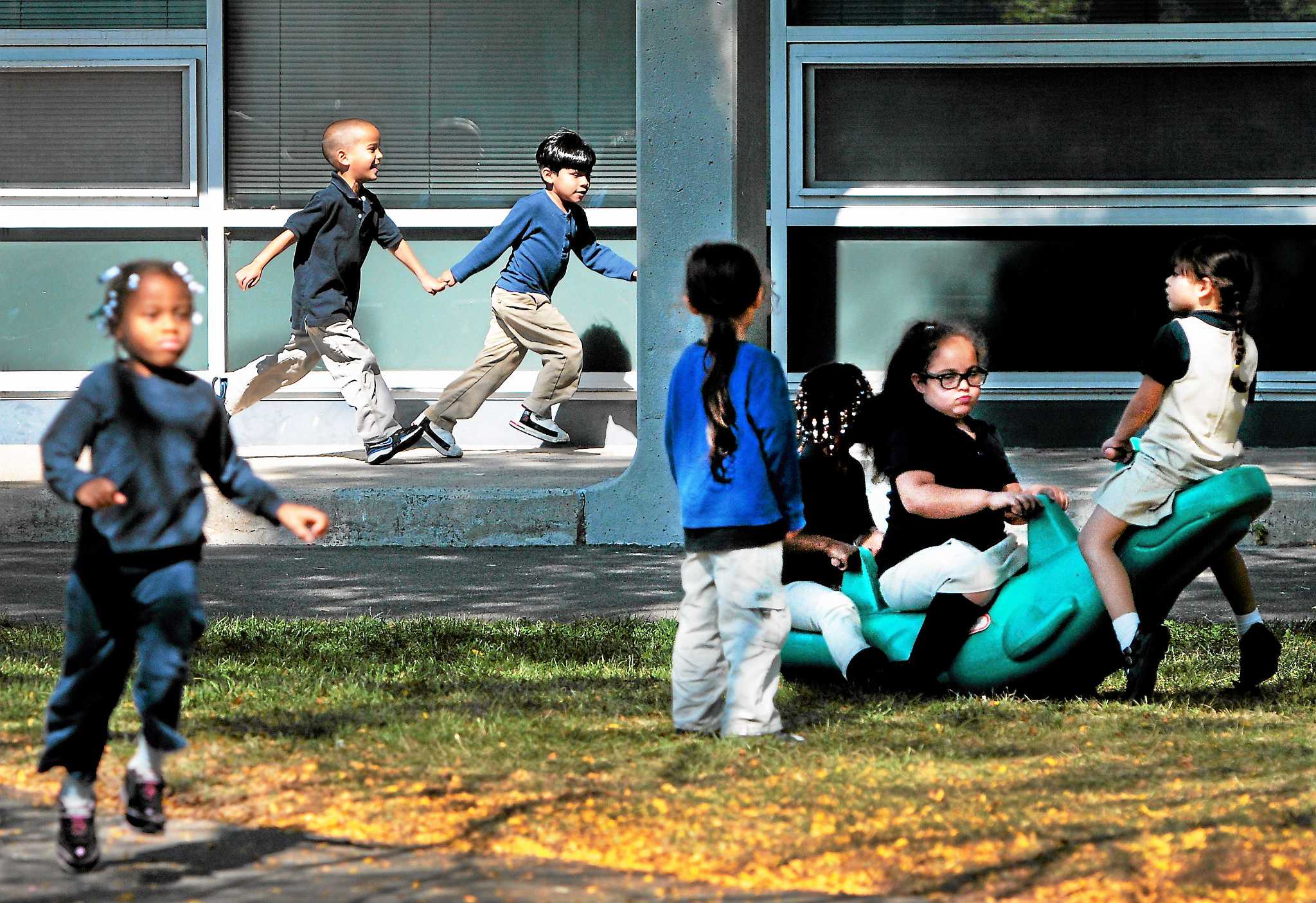 New Haven elementary and middle schools all to get recess