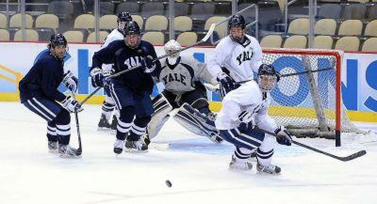 Pittsburg, PA-- Yale during a practice at the Consol Energy Center in Pittsburg, PA as they prepare for the Frozen Four finals. Photo-Peter Casolino/Register pcasolino@newhavenregister.com