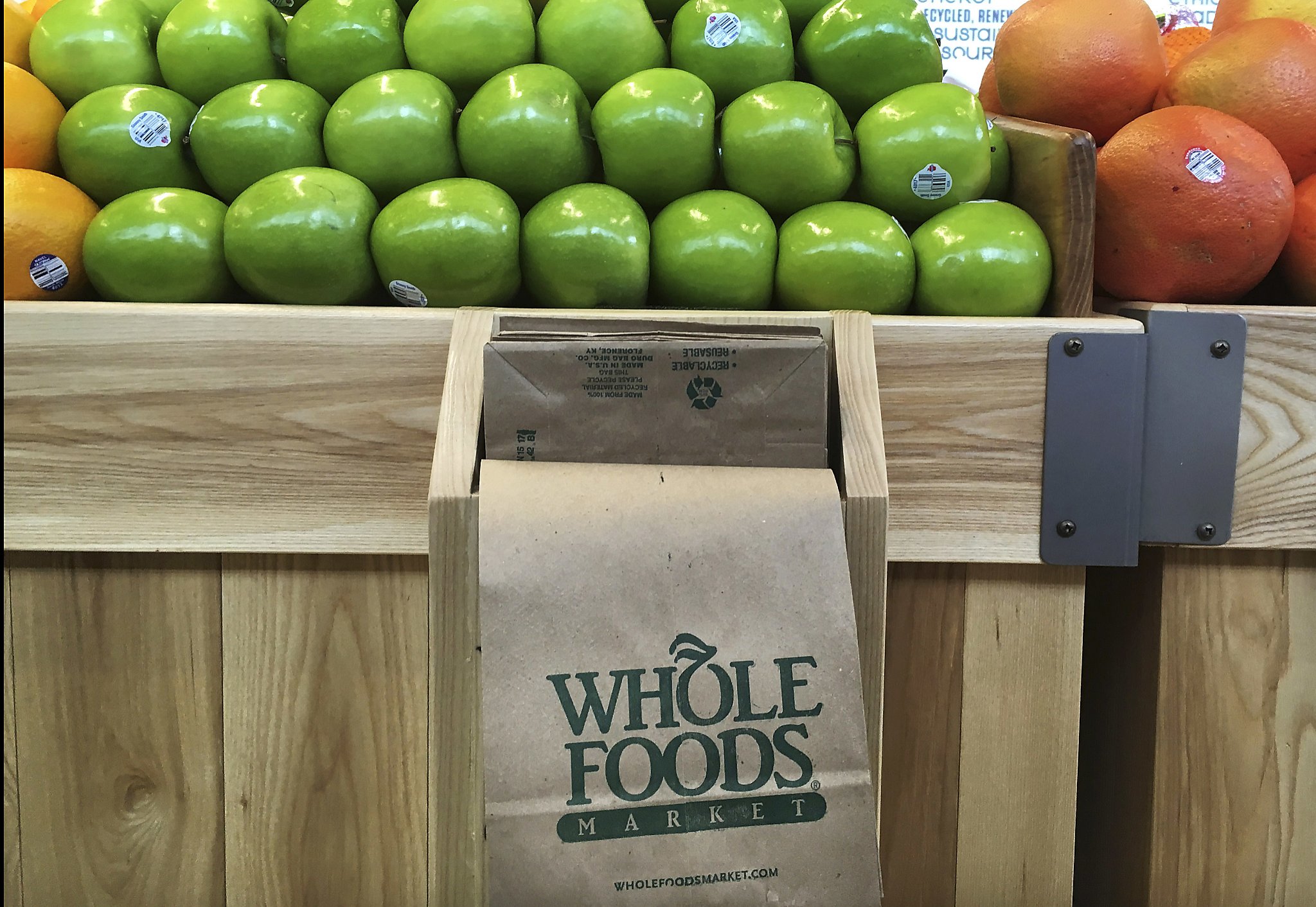 Are these new delivery bags recyclable? : r/wholefoods