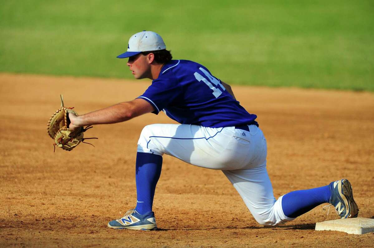 Formers Staples baseball star Ben Casparius of Westport will play at UConn  for his senior season