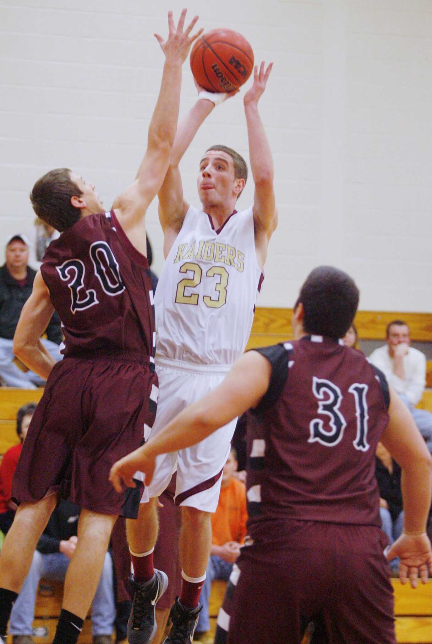 Boys basketball Clinton tops Canastota, Sauquoit Valley beats Hamilton