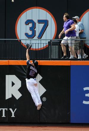 Mets might not have Juan Uribe in NLDS against Los Angeles Dodgers 