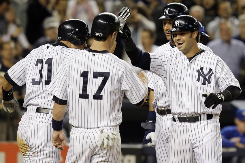 Yankees Social Media: Jeter, Swisher in New York for October