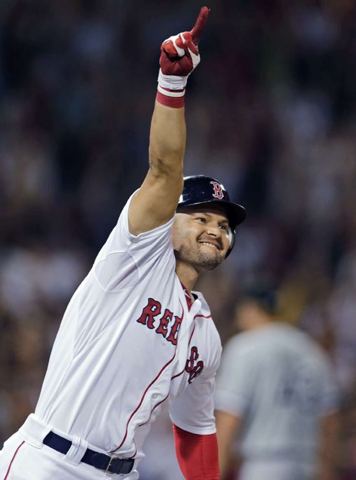 Red Sox still in on Cody Ross